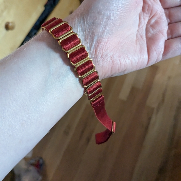 Red And Gold Bordelle Satin Elastic Choker - Picture 1 of 3